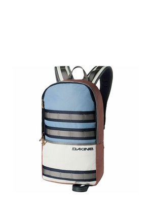 Sac à dos avec bretelles noires et grises rembourrées, partie supérieure avant bleue, partie inférieure avant blanche avec le logo Dakine, et côtés marron.