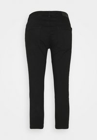 edc by Esprit Broek - black