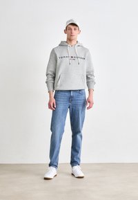 Tommy Hilfiger CORE LOGO HOODY - Hoodie - grey