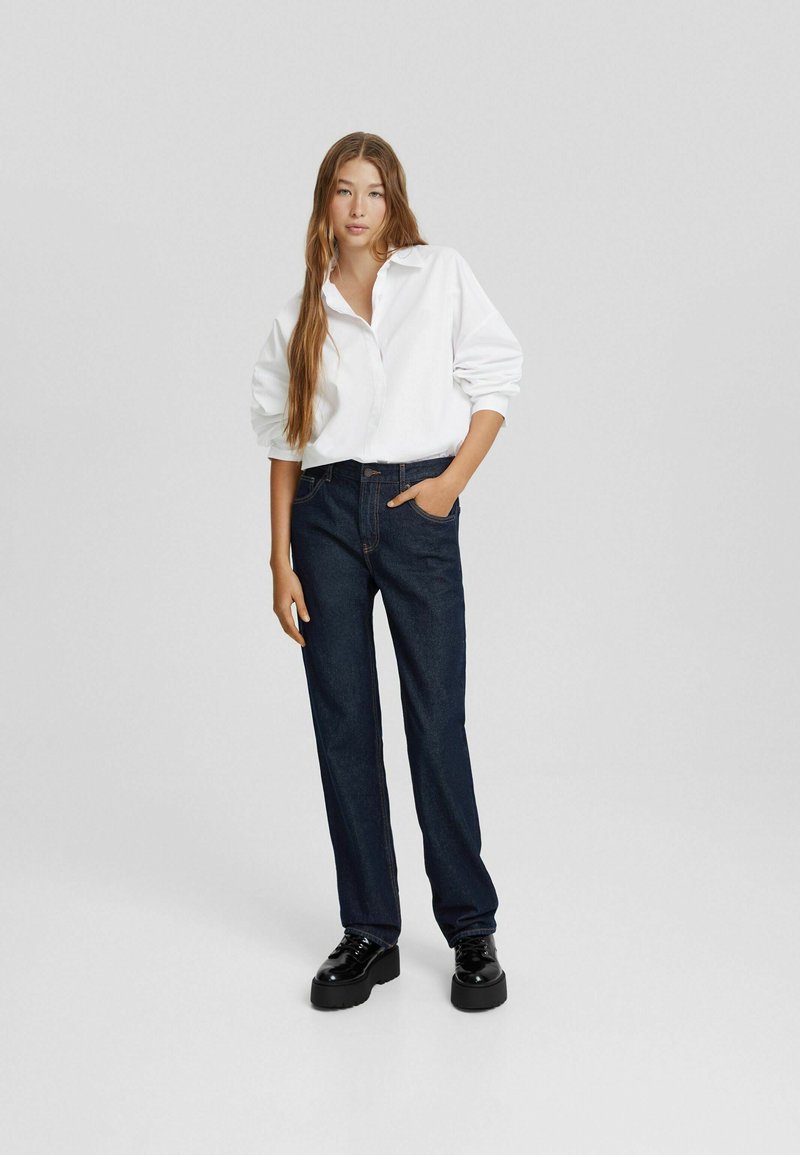 Jeans a sigaretta