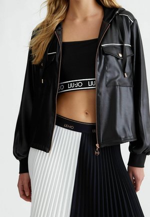 Veste en similicuir - black