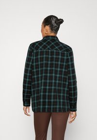 Noisy May Camicetta - dark green