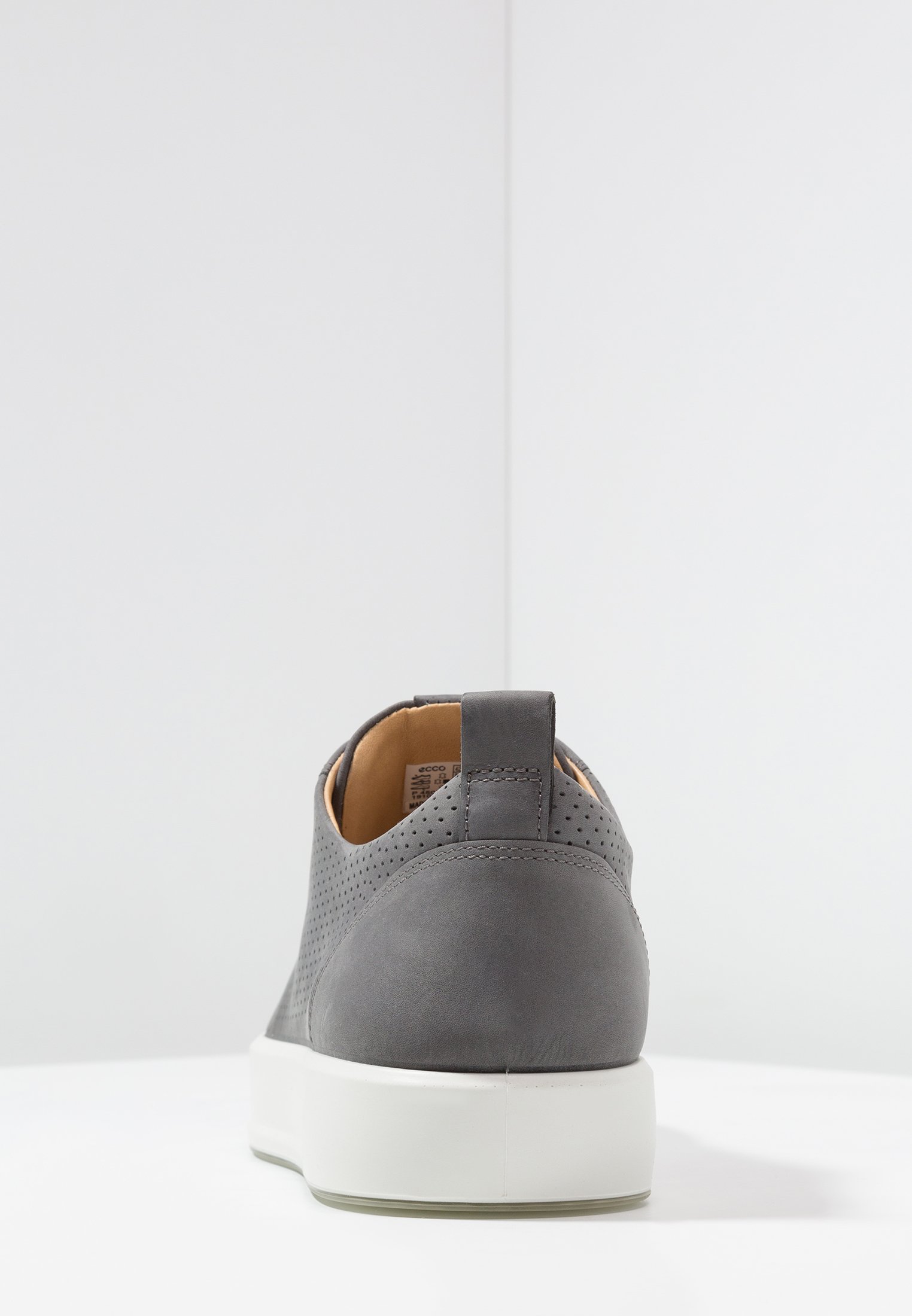 ecco soft 8