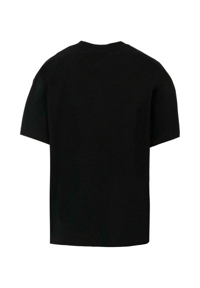 Zwarte T-shirt met korte mouwen van katoen, met een ronde halslijn en een ontspannen pasvorm, zonder zichtbare patronen of accenten.