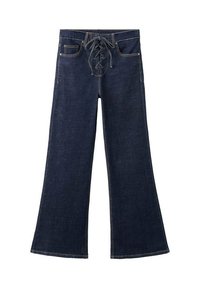 Tamno plave traperice s širokim nogavicama i vezanjem sprijeda. Imaju dva prednja džepa i vidljive žute šavove.