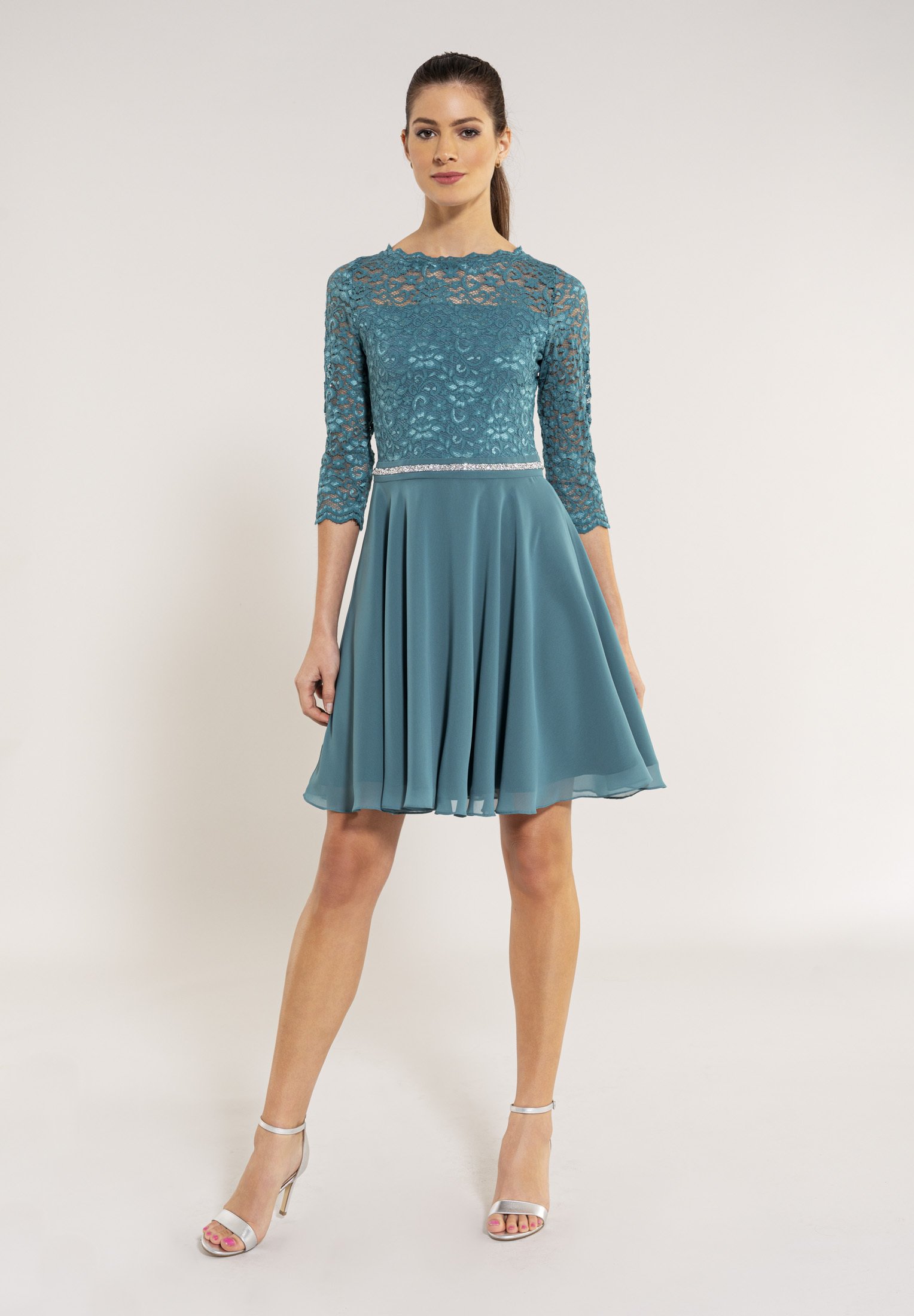 Petrolfarbene Kleider online | Entdecke dein neues Kleid | ZALANDO