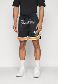 New Era MLB NEW YORK YANKEES FLORAL SHORT - Club wear - black