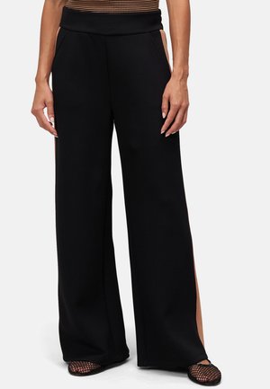 MIT KONTRASTSTREIFEN  - Trousers - patch blackcamel