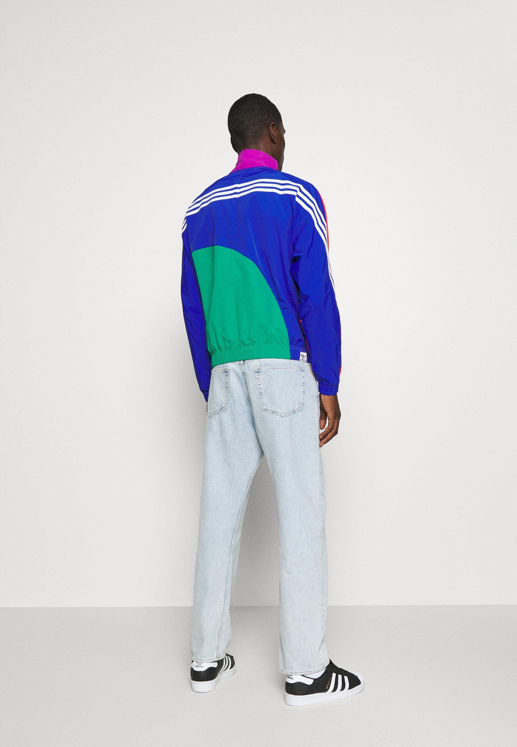 PRIDE SPORTS INSPIRED JACKET Träningsjacka multicolorwhite PRIDE SPORTS INSPIRED JACKET Träningsjacka multicolorwhite