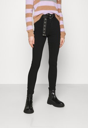 ONLNANNA SKINNY - Pantalon classique - black