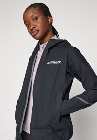 Adidas Terrex TERREX XPERIOR 2.5L LIGHT RAIN.RDY JACKET - Cortaviento - black