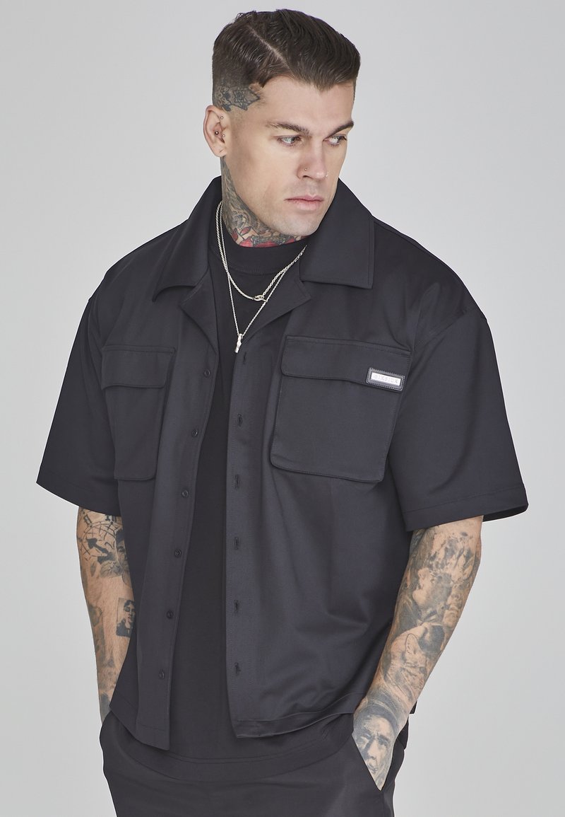 SIKSILK - Vapaa-ajan kauluspaita - black, Suurenna