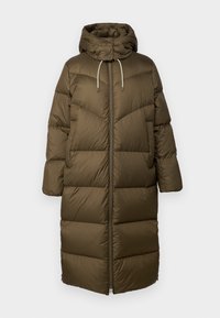 Unselected, dark earth