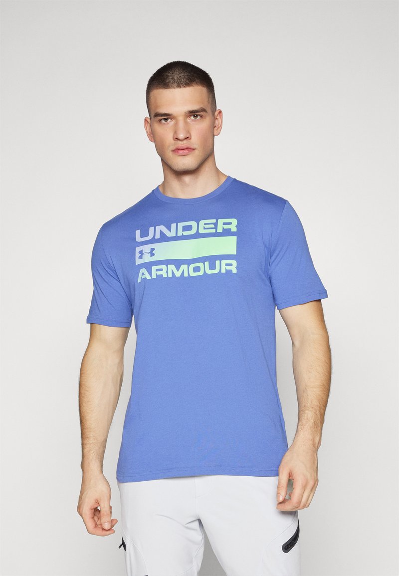 Under Armour TEAM ISSUE WORDMARK - T-skjorte til trening - starlight/matrix green/celeste