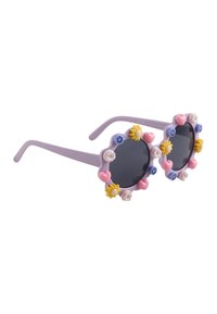 Lunettes de soleil avec une monture violette et des verres noirs, ornées de décorations colorées comprenant des visages souriants, des cœurs, des soleils et des figurines d'animaux mignons.