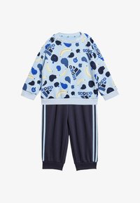 Pasirinkta, clear sky