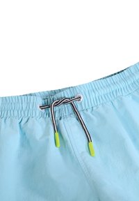 Gaiši zili peldkostīmi ar elastīgu jostu, kontrastējošu melnbaltu auklu ar neona zaļiem galiem un gludu tekstūru.