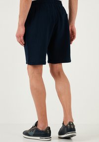 Buratti REGULAR FIT - Rövidnadrágok - dark blue