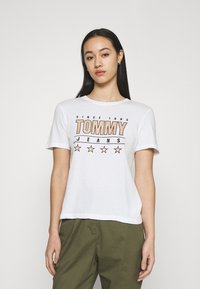 Tommy Jeans - SLIM TEE - T-Shirt print - white Thumbnail-Bild 1