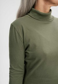 MELA TURTLENECK ANCHAL - Langarmshirt - thymian