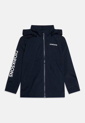 Marineblauer wasserdichter Jacke mit einem Reißverschluss vorne, verstellbarem Kapuze und dem Markennamen "DIDRIKSONS" in weißem Text entlang des Ärmels.