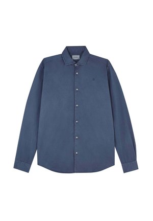 Navyblauwe button-up shirt met lange mouwen, zacht stof, puntkraag en een subtiel logo op de linkerborst. Gladde textuur, klassiek ontwerp.