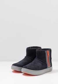 UGG Botines - dark blue