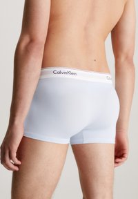 Calvin Klein Underwear TRUNK 5 PACK MODERN CS HOLIDAY - Apakšbikses - bl nbs cld lps blu ar ic twn pt