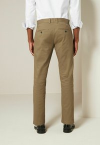 Next REGULAR FIT STRAIGHT LEG 5 POCKET - Bukser - stone