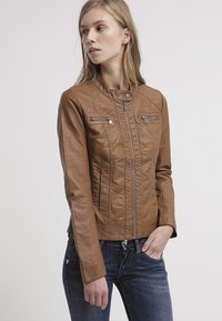 ONLY - ONLBANDIT BIKER NOOS OTW - Faux leather jacket - cognac Thumbnail Image 1