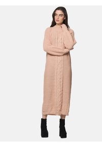 Elara Robe pull - beige
