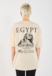 YOURTURN UNISEX - Camiseta estampada - oatmeal