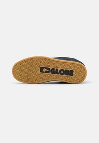Globe TILT - Sapatilhas de skate - midnight/black