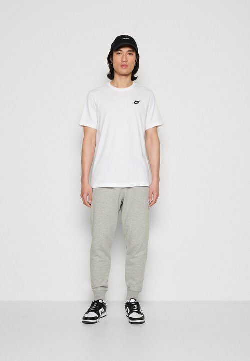 Nike T-Shirt 'Club' — foto 5