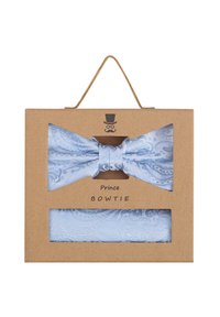 Hellblaue Fliege mit Paisleymuster, präsentiert in einer Pappschachtel mit transparentem Fenster und einem Griff oben.