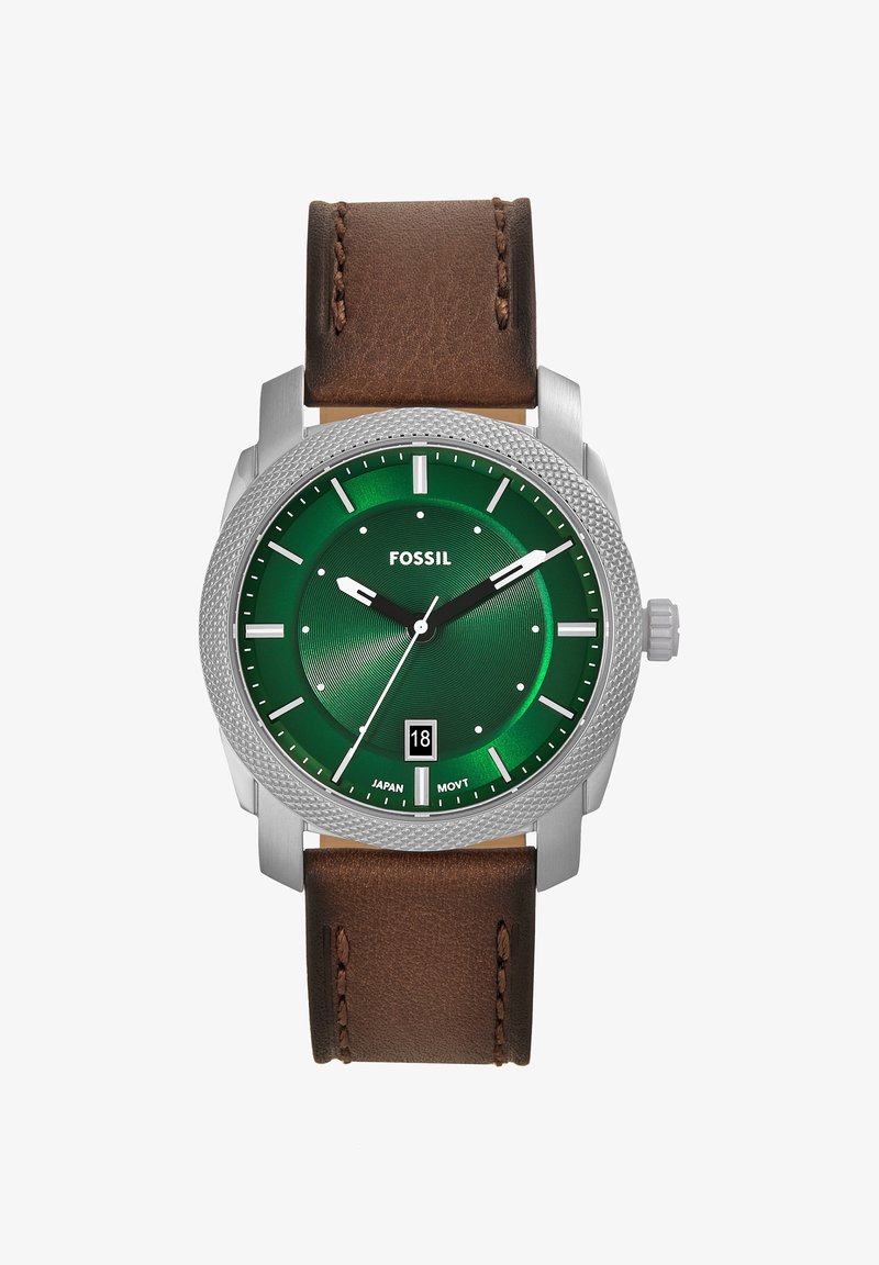 Montre-bracelet homme Fossil avec cadran vert, boîtier argenté, index horaires blancs, affichage de la date à 6 heures et bracelet en cuir marron.