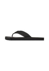 Flip-flop negro con suela de goma plana, tira de tela texturizada y un diseño minimalista sin patrones ni acentos visibles.