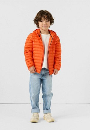 À CAPUCHE - Piumino - rouge