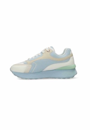 Sneaker in Hellblau, Weiß und Blassgrün. Obermaterial aus Mesh und Leder, Schnürverschluss und dicke Gummisohle mit strukturiertem Grip.
