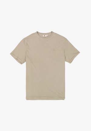 Kurzarm-T-Shirt mit Rundhalsausschnitt aus leichtem beigen Baumwollstoff, versehen mit einem kleinen eingeprägten Logo auf der linken Brust und gesteppten Saumdetails.