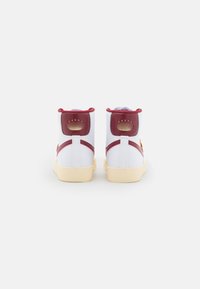 Nike Sportswear Sneakers - white