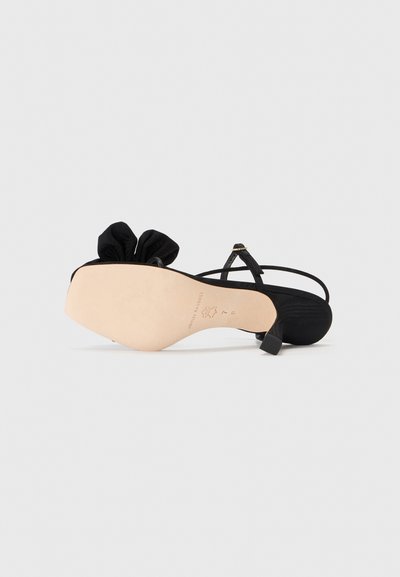 Loeffler Randall FRANK - Magas sarkú szandálok - black