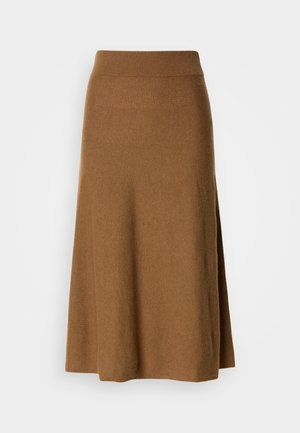 Brun strikket midiskjørt med en tettsittende livlinje og en sidesplitte, med en glatt tekstur og en utsvingt design.