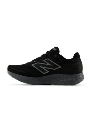 FRESH FOAM 680 WATERPROOF V8 - Løbesko til landevejen - black