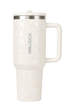 Hvid rejsetermokande med håndtag, tekstureret overflade, sølvkant, låg og "SMILODOX" branding på siden.