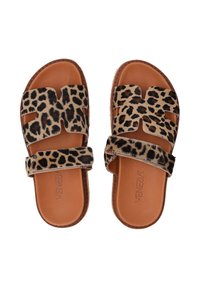 Leopardmønstret sandaler med to brede remme, lavet af hår-baseret materiale, med en sandfarvet læderfodbed og gummisål.