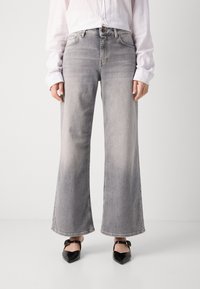 Mos Mosh HERA - Flared jeans - grey