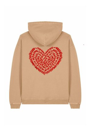 Felpa beige con un design a forma di cuore rosso sul retro, riempito con testo astratto. Cappuccio regolabile, polsini e orlo a coste. Materiale in cotone.