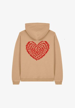 Beige Kapuzenpullover mit einem roten Herzdesign auf dem Rücken, gefüllt mit abstraktem Text. Verstellbare Kapuze, gerippte Bündchen und Saum. Aus Baumwollmaterial.