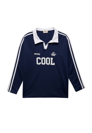 - Koszulka polo
